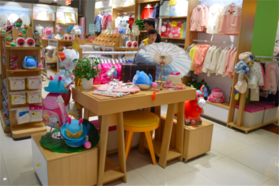 嬰王世家母嬰用品 專業(yè)與品質(zhì)，守護(hù)寶寶健康成長